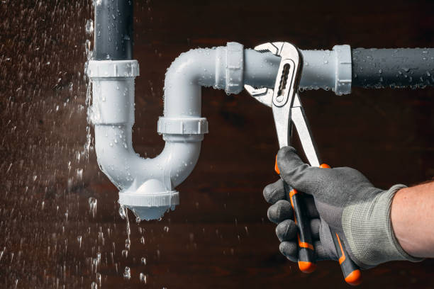 Professional Plumbing technician working in Cedar Ridge, CA